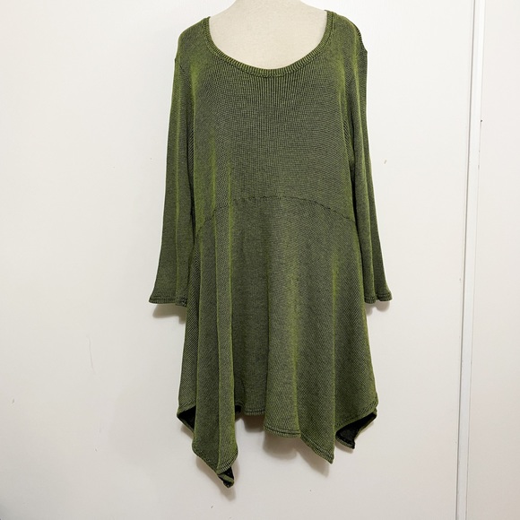 cut loose Tops - Cut Loose Draped Knit Top M